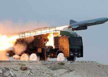 Former intel chiefs urge preparations for possible military conflict with Iran