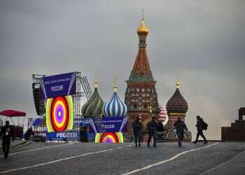 Russian strike kills 25 as Kremlin moves to annex Ukraine regions