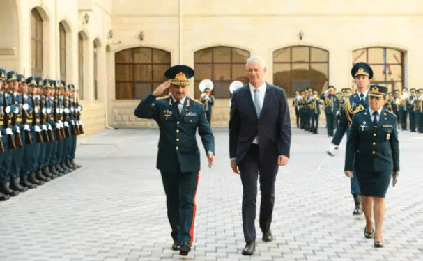 Defense minister visits Azerbaijan for security talks