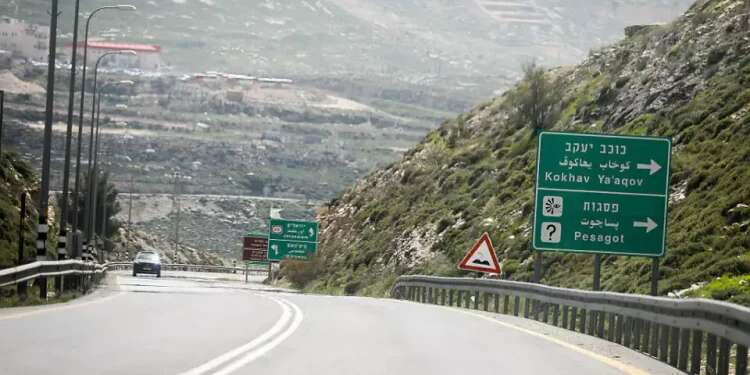 The area of the attack in Binyamin Ramming attack north of capital leaves woman injured