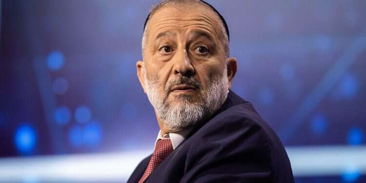 AG reportedly blocking convicted Shas leader's reappointment to cabinet