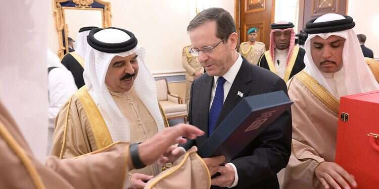 President Isaac Herzog and Bahrain's King Hamad bin Isa Al Khalifa on Dec. 4, 2022 Herzog says visit to Bahrain 'historic step', touts business ties