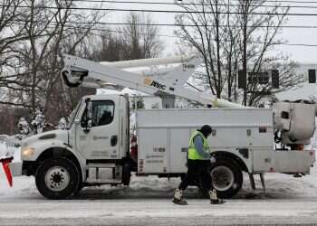 'Once-in-a-lifetime' blizzard kills at least 27 in western NY