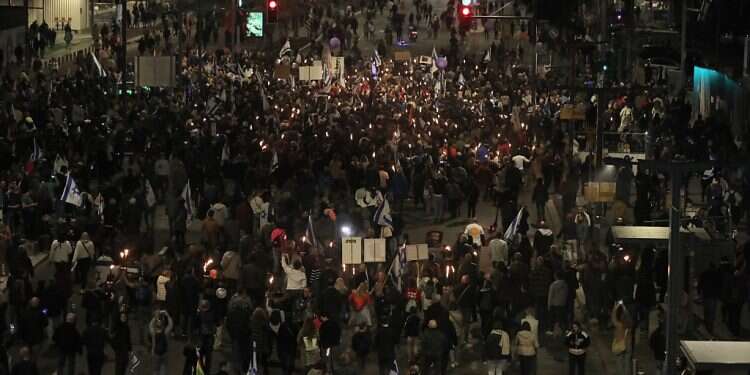 PM complies with court order, vows to use 'any legal way' to tap Deri again