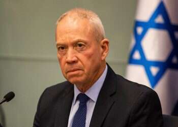 New defense minister stresses Iran threat in first talk with US counterpart