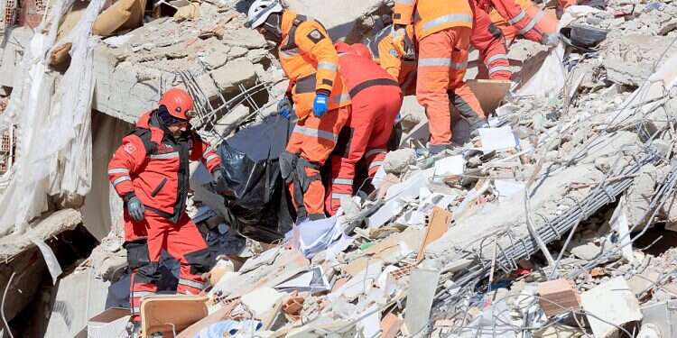 Death toll rises to 20,000 as rescues dwindle in Turkey earthquake aftermath