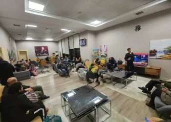 Survivors in Turkey take temporary shelter in an airport As soon as the earthquake hit, these Israelis stopped everything and hopped on a plane