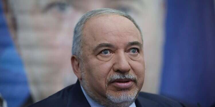 'I am in favor of judicial reform, but not when there's gun on the table'