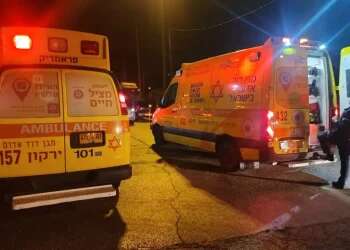 2 soldiers wounded in West Bank drive-by shooting