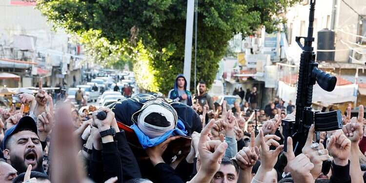 Hamas, PIJ issue threats after terrorists killed in West Bank raid