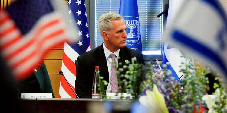 McCarthy to Israel Hayom: If Biden doesn't invite Netanyahu, I will