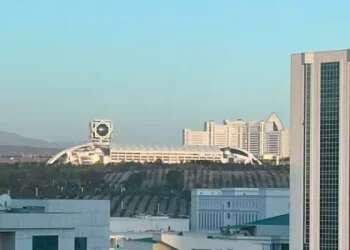 Turkmenistan with the mountains of Iran in the background Against the backdrop of Iranian mountains: a rare glimpse into Turkmenistan