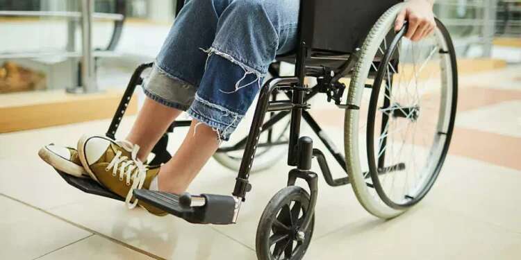 Poll: 78% of Israelis would not date disabled person