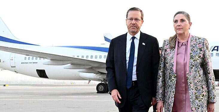 President Isaac Herzog and his wife Michal upon landing in Baku Herzog in Baku to further strategic partnership