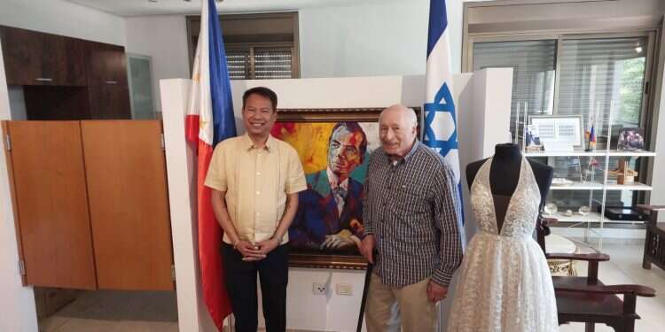 Holocaust survivor, saved by Philippines, honors country in emotional meeting with ambassador