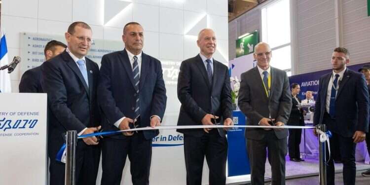 Israel inaugurates national pavilion at Paris Air Show