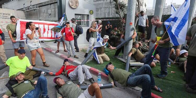 Dozens arrested as 'Day of Disruption' against judicial reform sees nationwide clashes