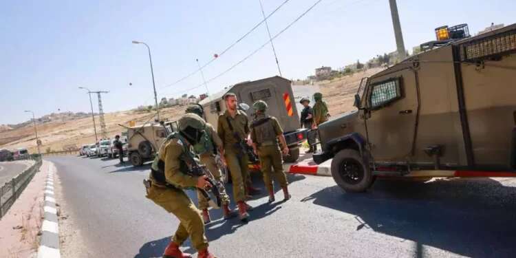Security forces at the scene of the attack Israeli man, 2 daughters wounded in Gush Etzion shooting