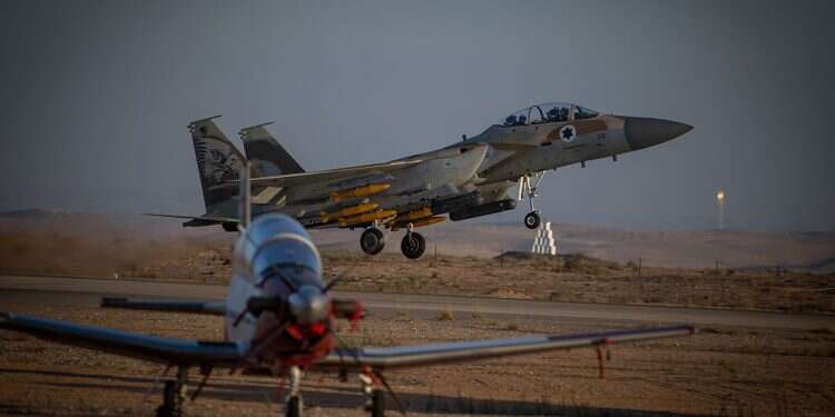 IDF assessing situation after over 1,000 air force reservists issue rare protest letter