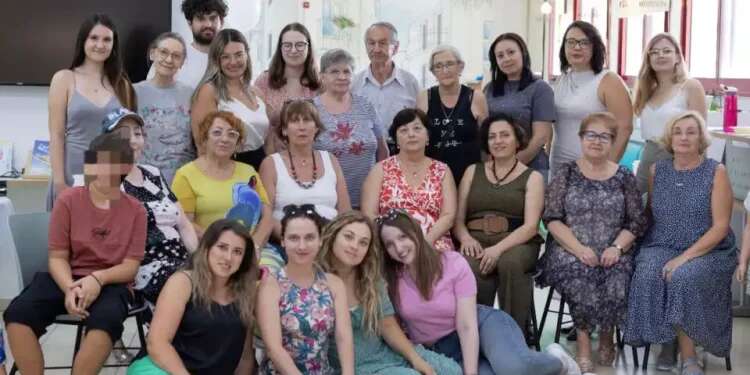 Participants of the pilot program Jewish Agency to expand program that pairs students with seniors who fled Ukraine war