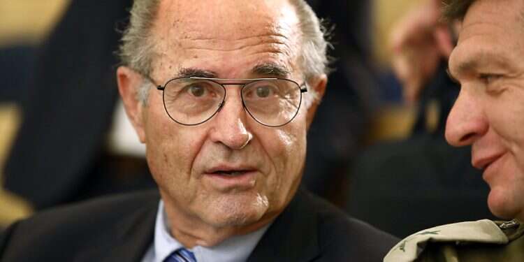 Shabtai Shavit, an Israeli spymaster who led Mossad in 1990 Israeli spymaster who led Mossad in 1990s dies at 84