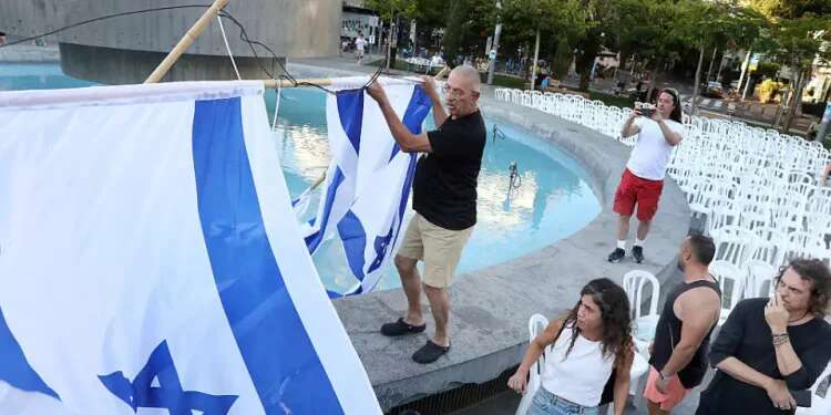 PM blasts protesters for disrupting Yom Kippur service in Tel Aviv