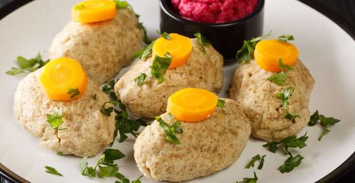 Statement on Kosher Jewish food has become a source of controversy after Israel's chief rabbi's sermon 'Dull-witted': Chief rabbi warns of effect of non-kosher food