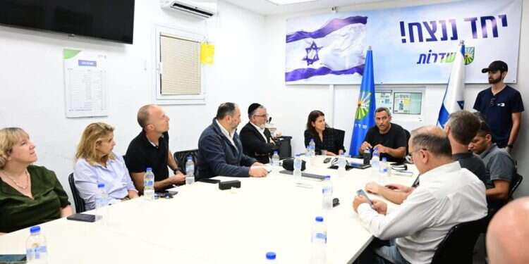 KKL-JNF board of directors tour communities near Gaza