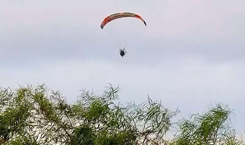 Burgsdorff paragliding off the coast of Gaza Former EU envoy who introduced Gazans to paragliders accuses Israel of unjustified attack