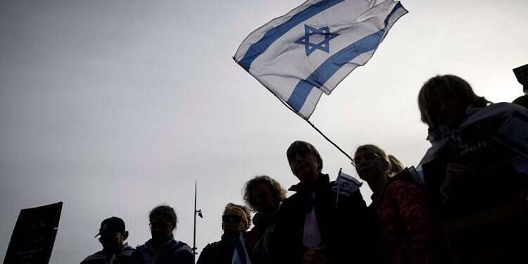 Hundreds of Hollywood celebs urge Biden to ensure release of Israeli hostages