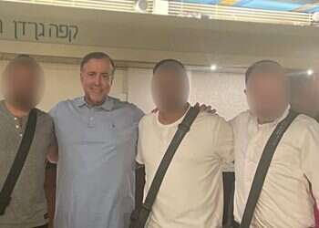 Initiative unites combat fighters, families in hotels for Shabbat