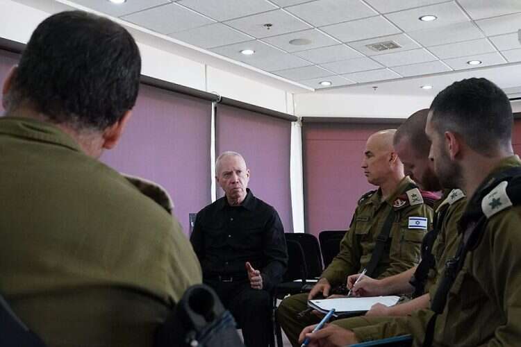 Yoav Gallant meeting with IDF officials during a tour of the northern border, November 15, 2023