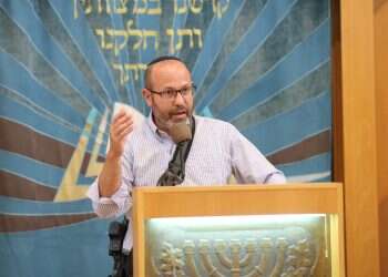 Father of Israeli hostage mourns '8 million kidnapped by Hamas'