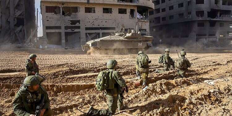 Intense fighting in Khan Yunis amid renewed truce effort