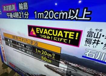Japan issues tsunami warnings after series of very strong earthquakes on Sea of Japan coast