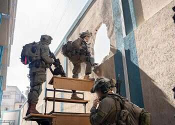 PM says Cairo talks on hold 'until we see change'