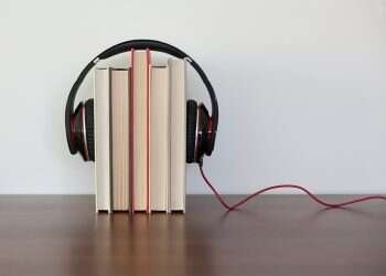 Yeshiva University brings Torah learning to El Al passengers