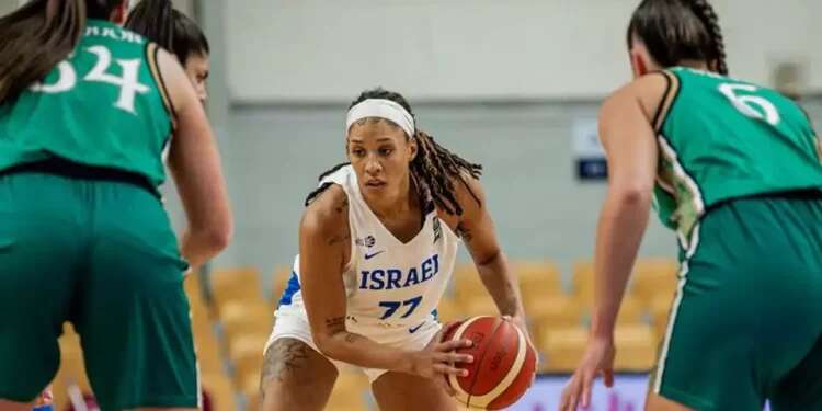Irish women's basketball team refuses to shake hands with Israeli opponents