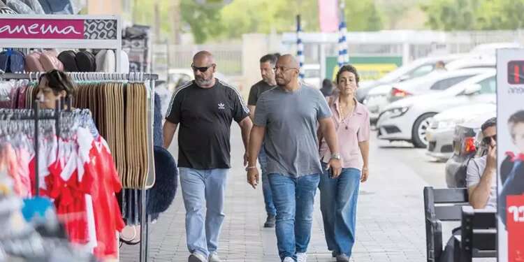 Residents of the Gaza periphery begin to return home Despite war, 70% of Gaza periphery residents returned home