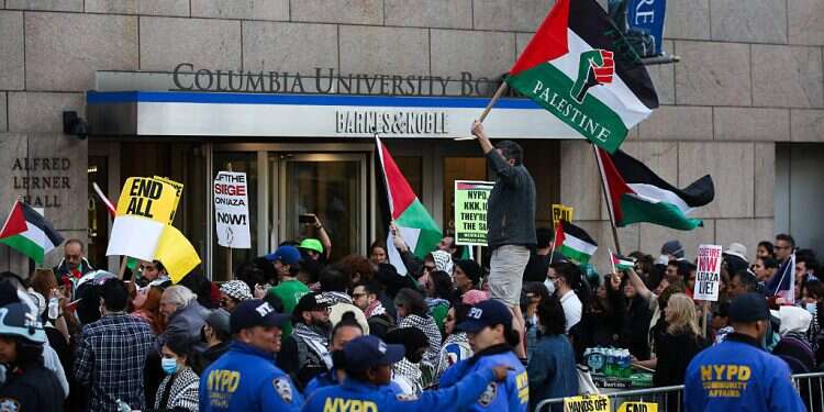 Columbia Jewish students demand action amid campus hostility