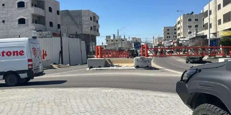 Terror attack in Samaria leaves man injured