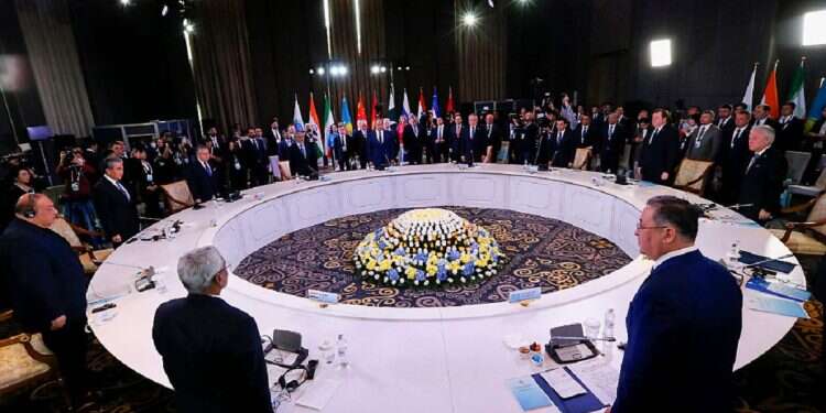 Which global leaders sent condolences to Iran over president's death?