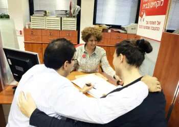 Couples and financial habits: Insights from a life insurance survey