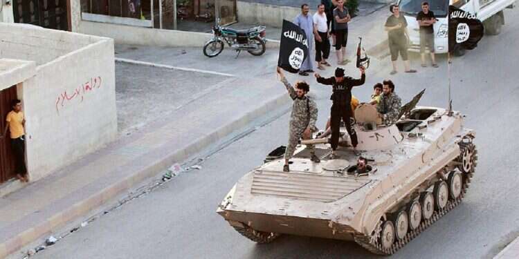 Wearing ISIS headbands: Detainees take prison guards hostage in Russia