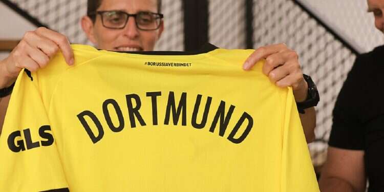 Borussia Dortmund's touching tribute to family of Oct. 7 victim transcends loss to Real Madrid