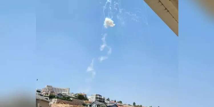 2 injured following massive Hezbollah salvo on north