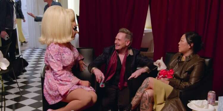 Outstanding A Comedy Revolution