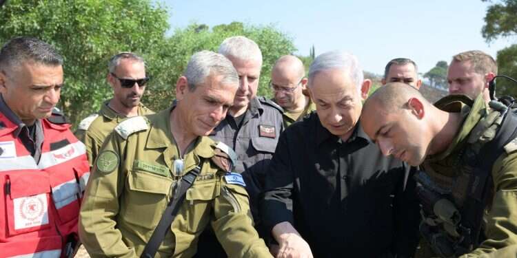 'We are prepared for very strong action,' PM says after touring north; gov't to extend IDF call-up notices