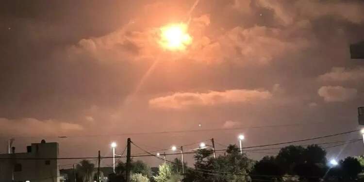 The interception in Kiryat Bialik from Acre Sirens blare in Acre, blasts heard in Haifa area as Hezbollah targets north