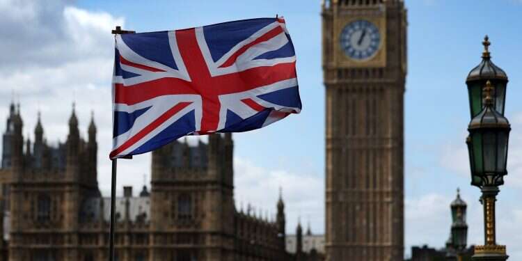 Starmer's Labour landslide: Tory rule ends as Sunak dealt historic blow